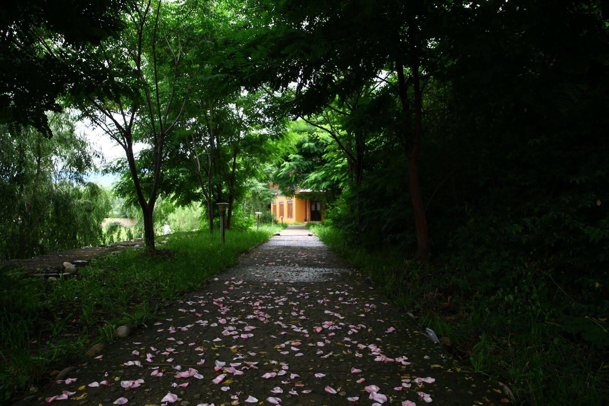 بارو Tashi Namgay Resort المظهر الخارجي الصورة